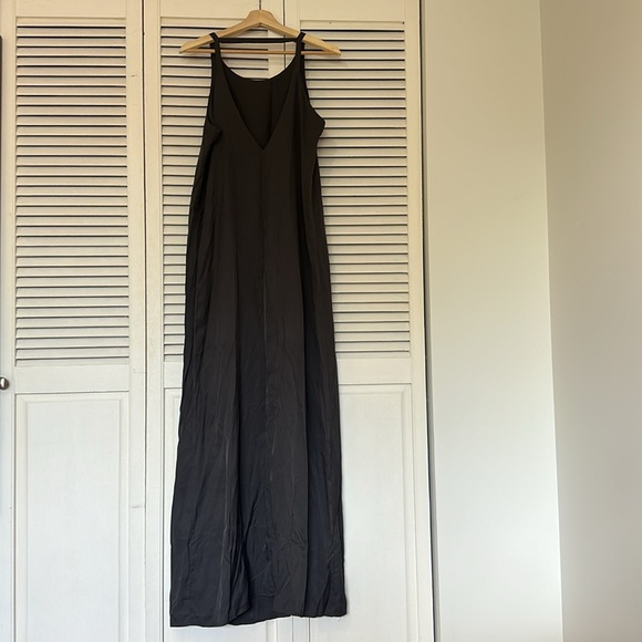 Grey Pink Stitch Dress - Picture 4 of 4